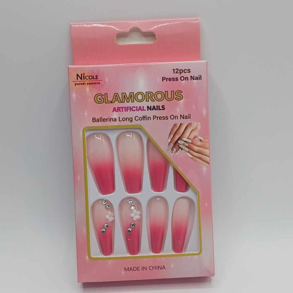 Nails (press on nails)